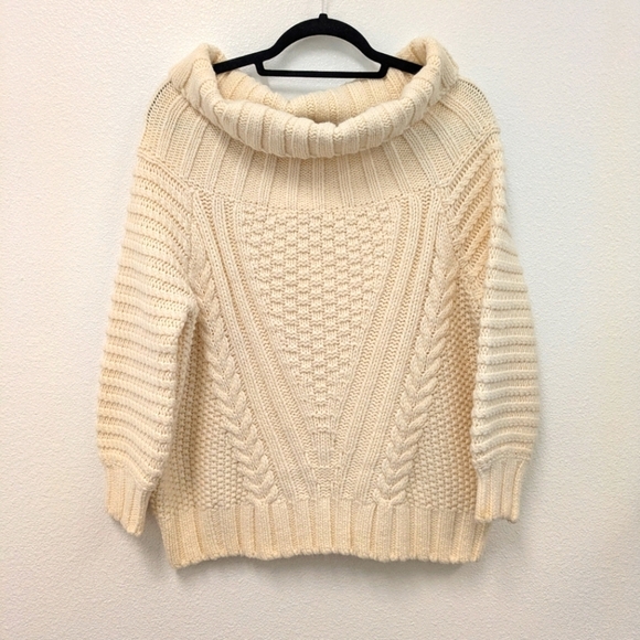 H&M Sweaters - H&M Ivory Chunky Cableknit Cowl Neck Wool Blend Sweater sz L